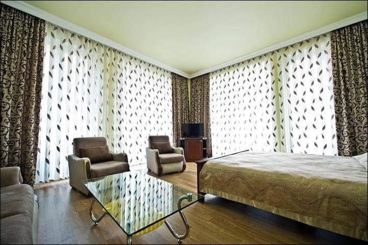 Eiffel Hotel 바투미 외부 사진