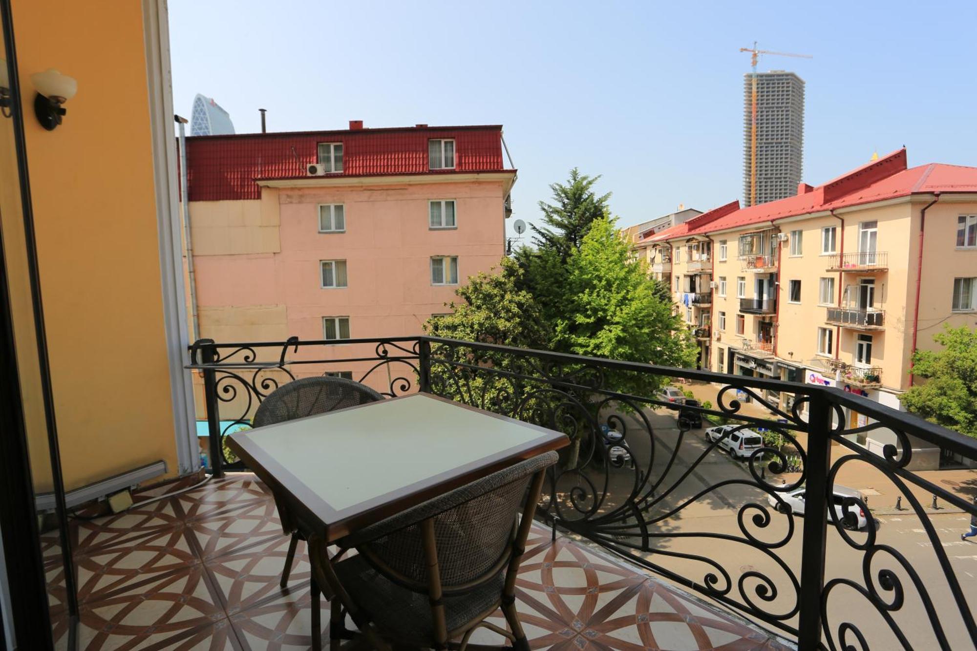 Eiffel Hotel 바투미 외부 사진